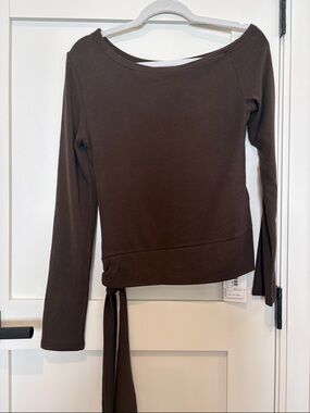 cubic, one shoulder top